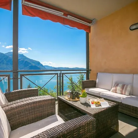 아파트 Panorama View + Pool & - Happy