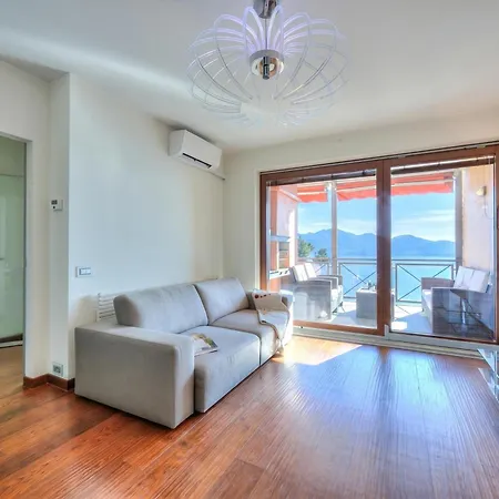 아파트 Panorama View + Pool & - Happy