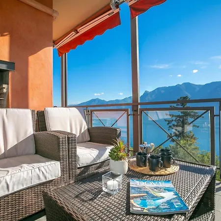 아파트 Panorama View + Pool & - Happy *